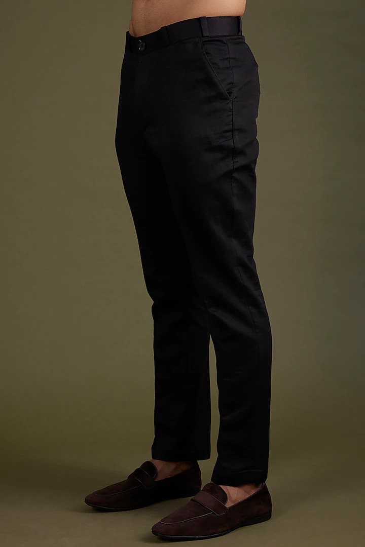 Black Embroidered Sherwani Set - Image 3